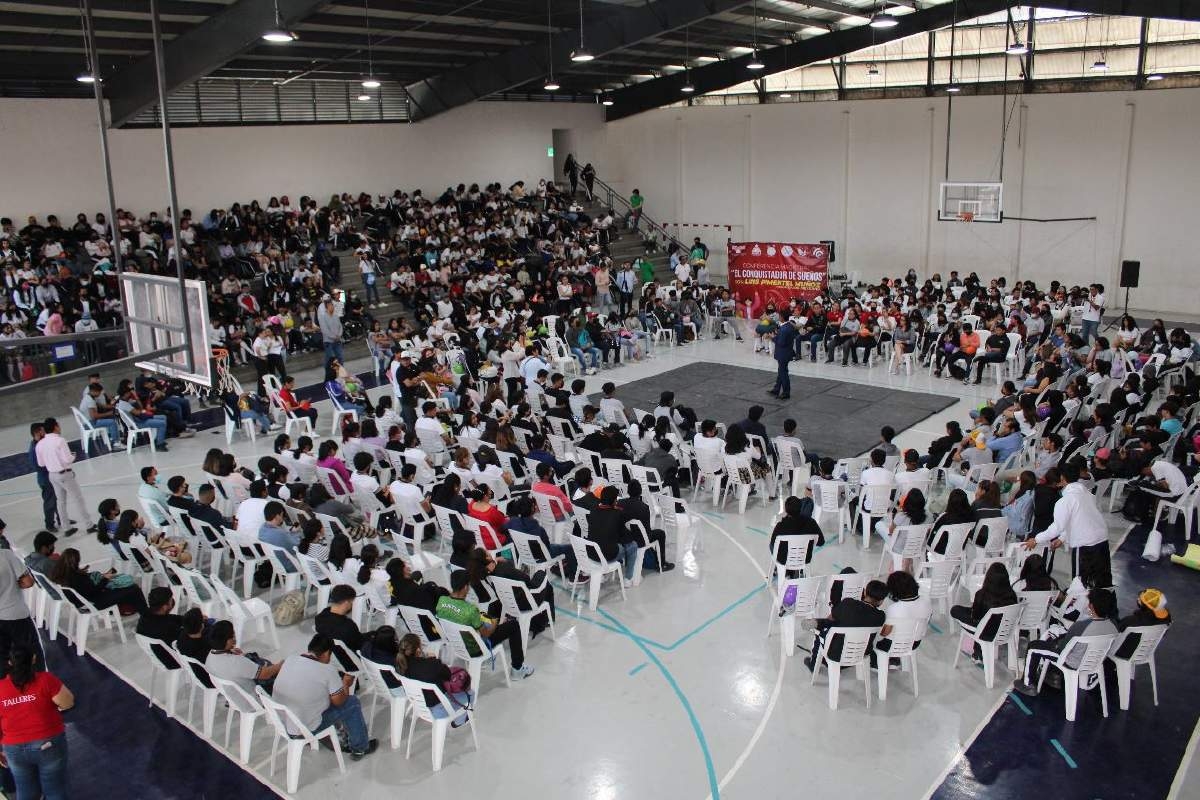 Buscan alejar a jóvenes de la delincuencia con actividades motivantes