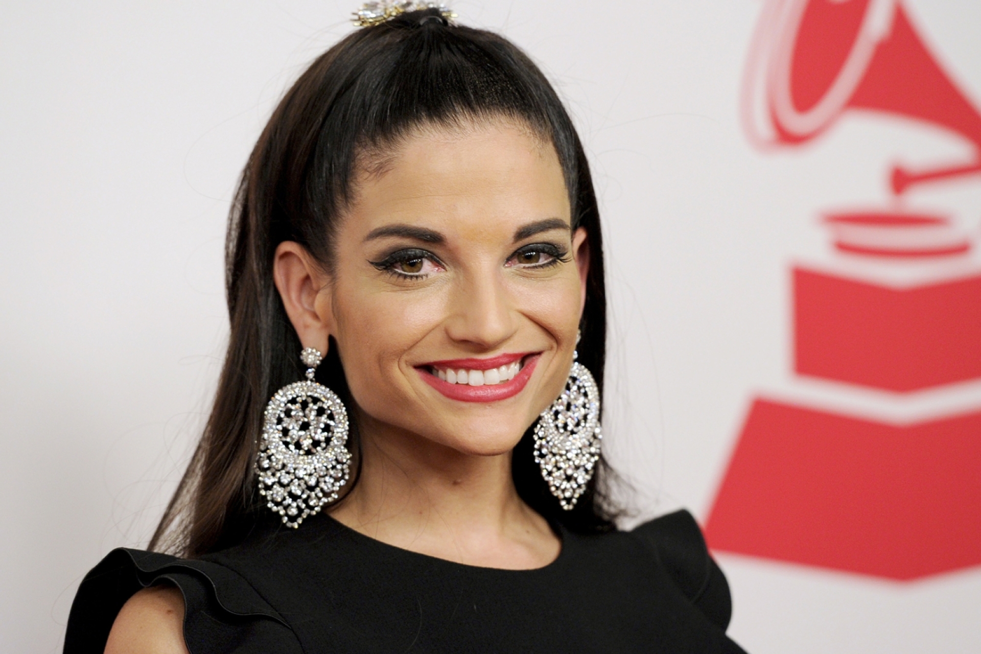 Natalia Jiménez revela que vive con un transtorno: 'Es muy frustrante como cantante...no es fácil vivir así'