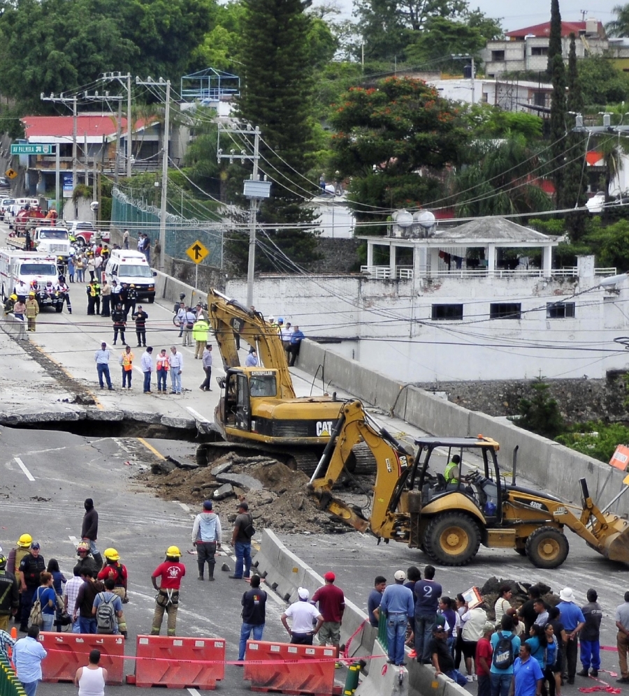 SCT otorgó obra de Paso Express a hijos de contratista inhabilitado