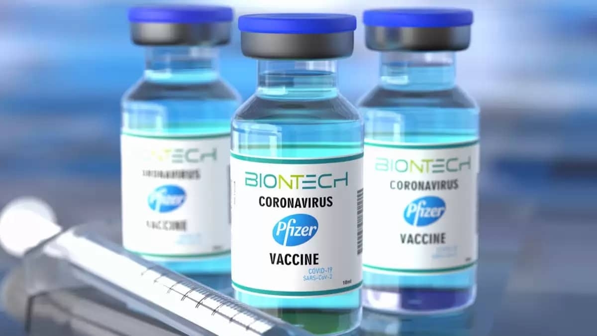 Vacunación COVID a adolescentes en México: Pfizer buscará autorización de Cofepris