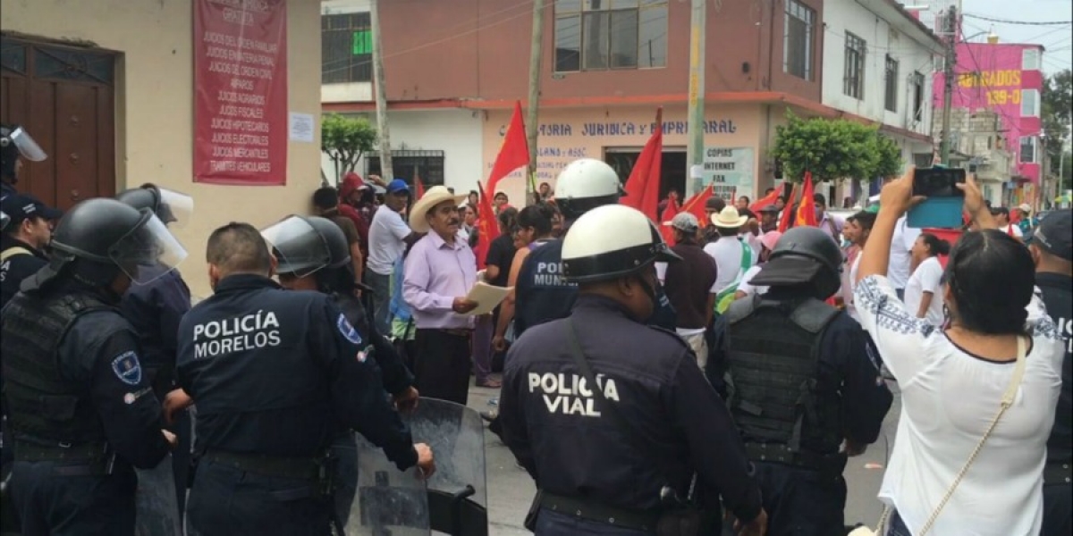 Integrantes del FPR se manifestaron en Cuautla; se aplaza audiencia del caso Gustavo Salgado Delgado