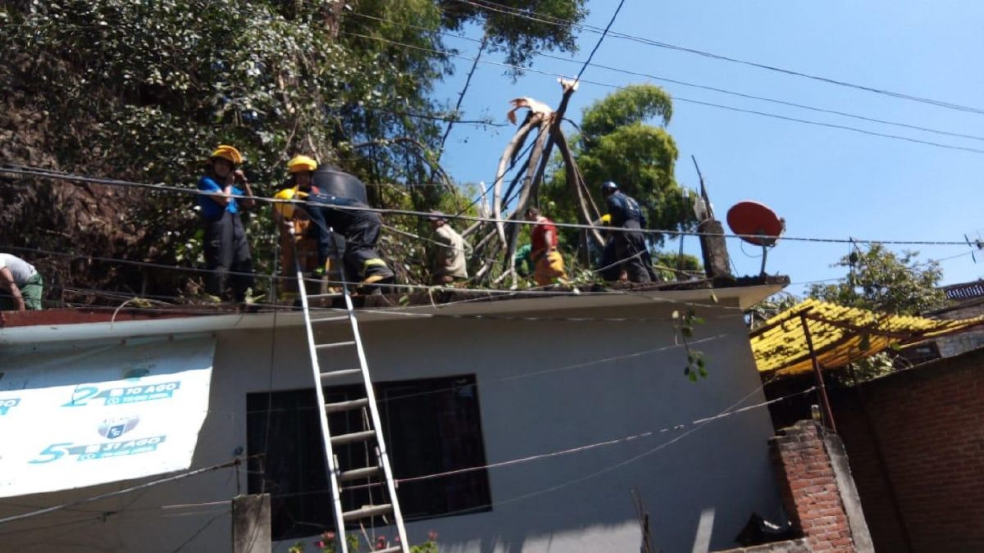 Apagones por trombas afectan a empresarios