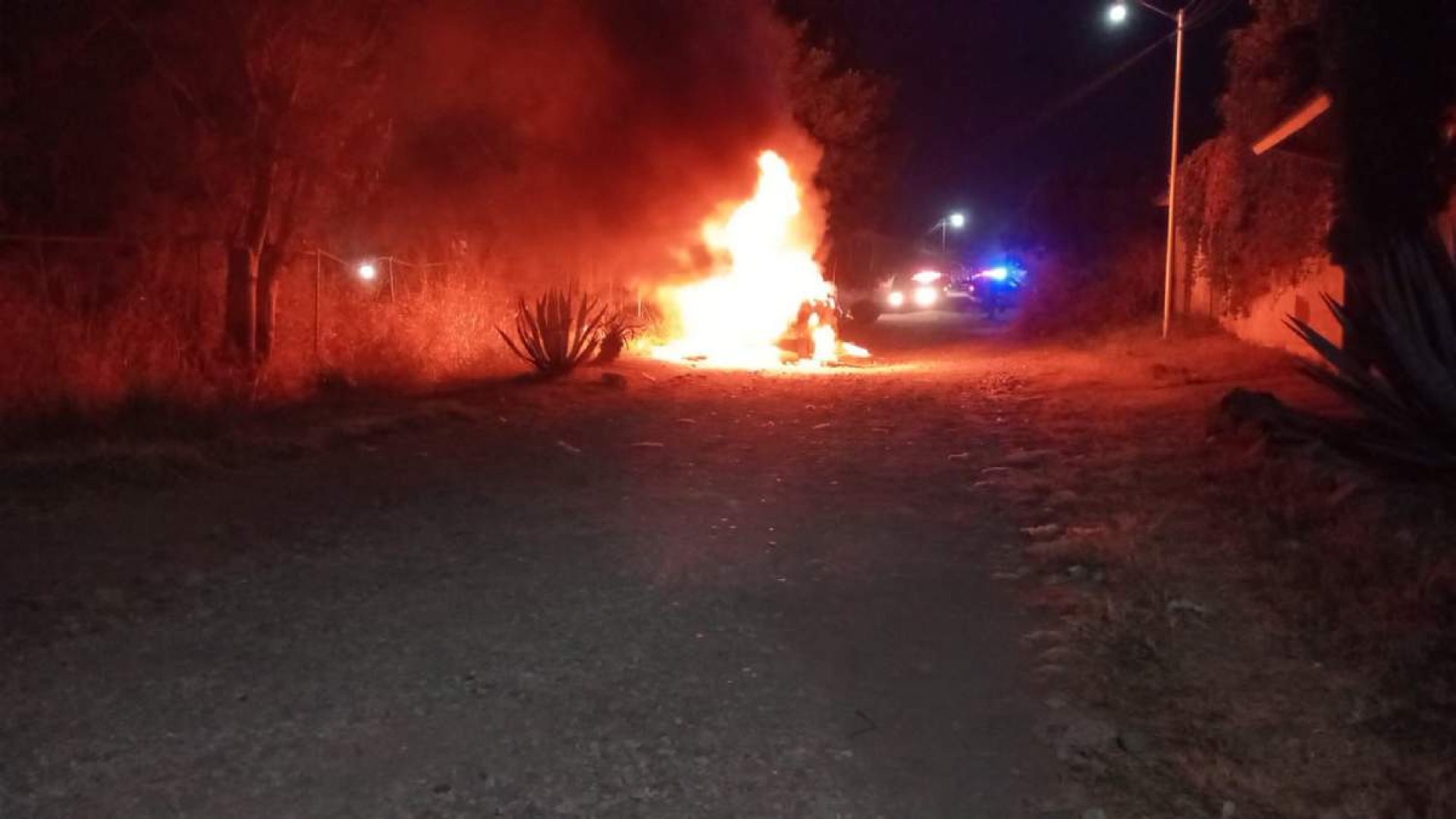 Incendian una camioneta en Temixco