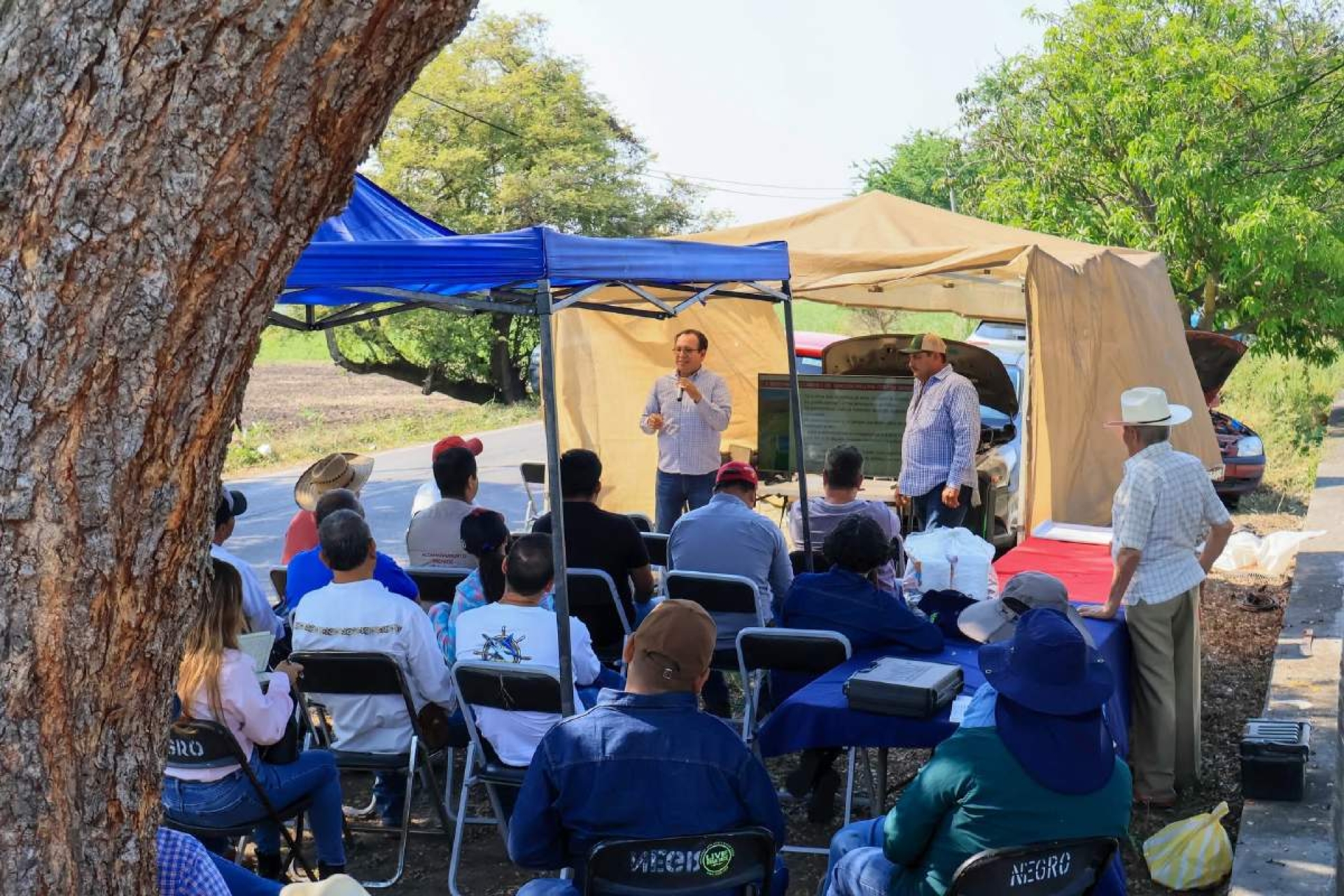 Capacitan a productores de Mazatepec en técnicas de agricultura de precisión