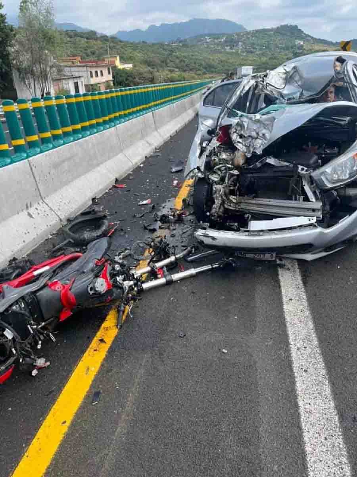 Moto contra auto