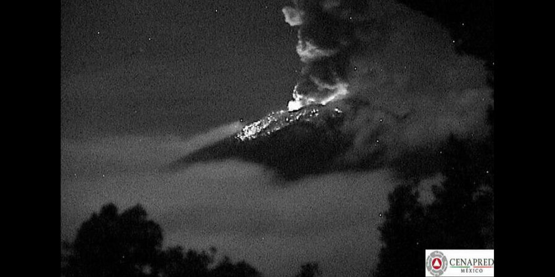 Continúa actividad del Popocatépetl