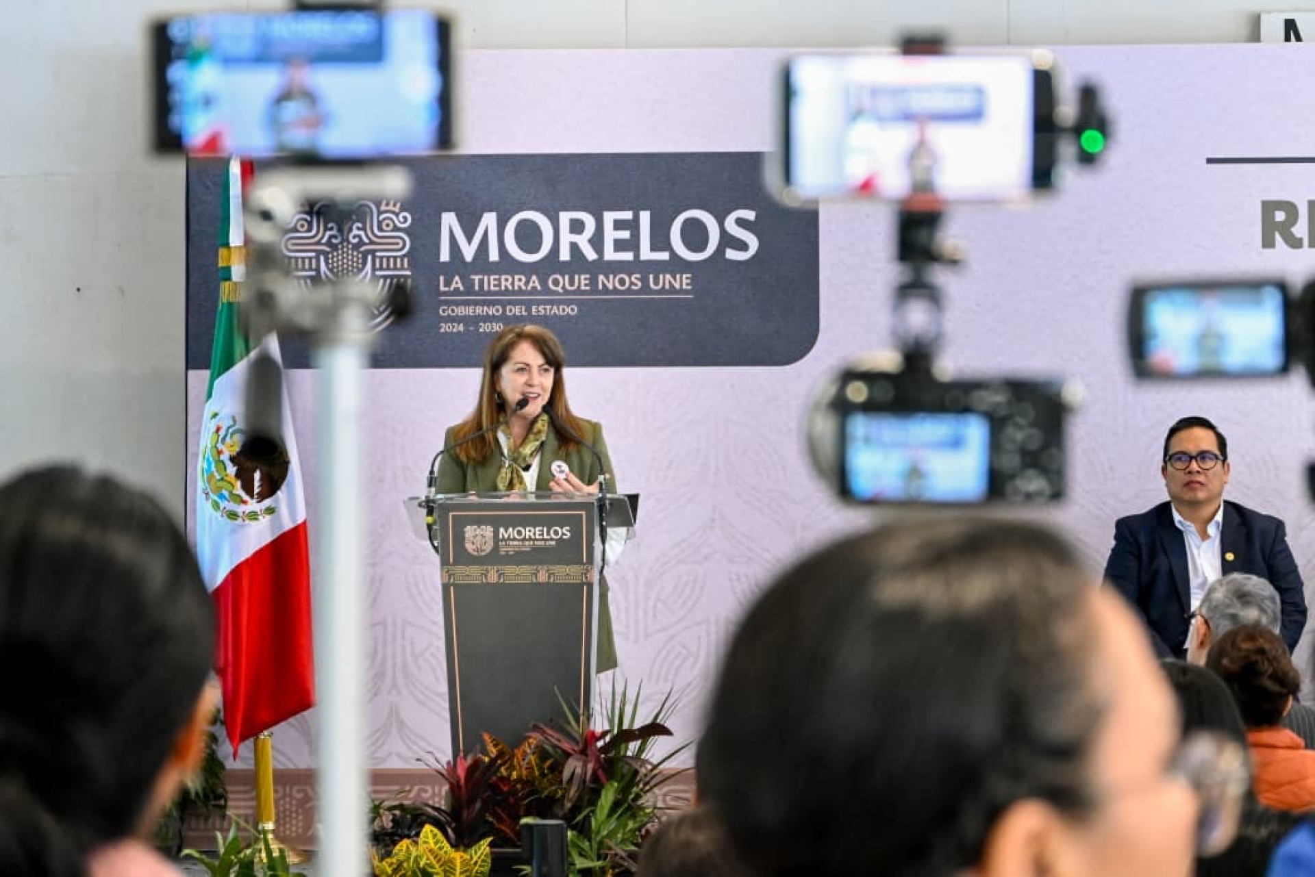 Inaugura Margarita González Saravia primer encuentro internacional 'Retos y perspectivas de la comunidad migrante'