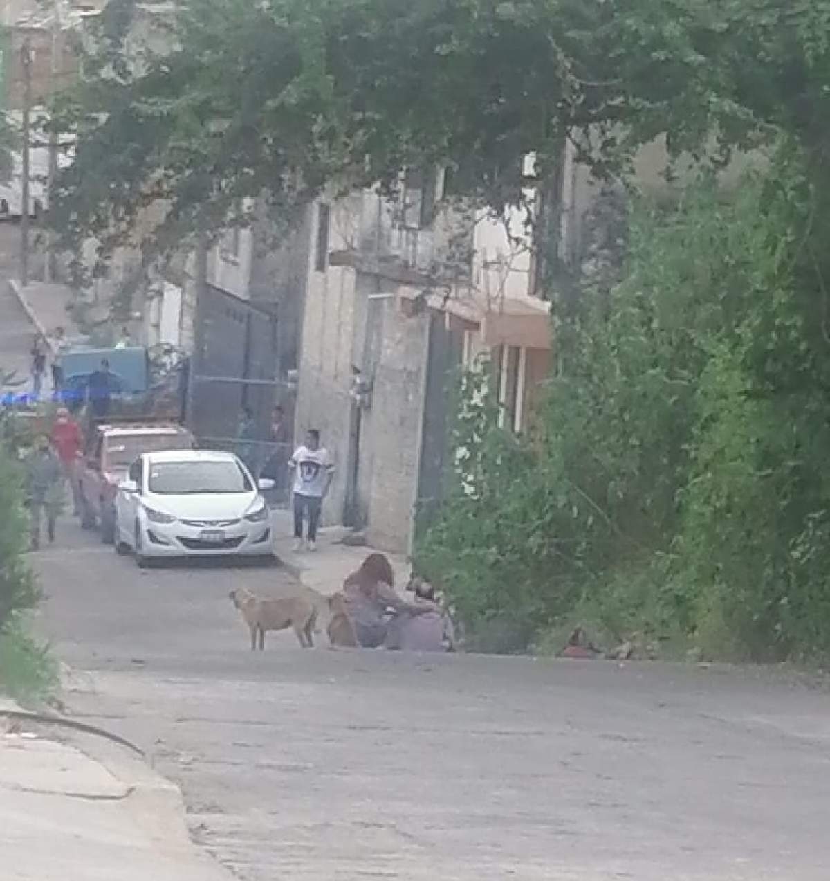 Fue baleado mientras caminaba en la calle