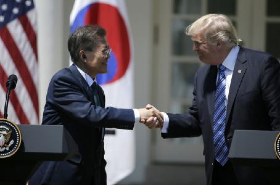 EU y Corea del Sur preparan maniobras ante amenaza de Norcorea