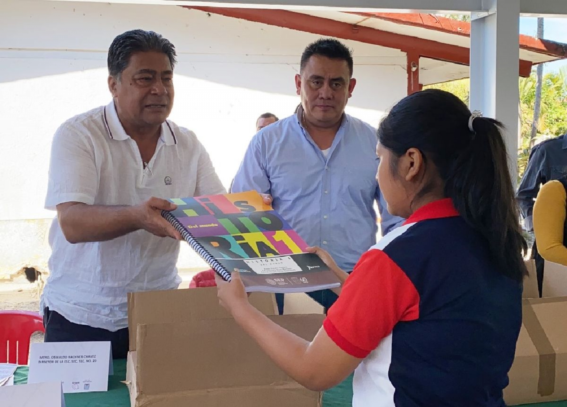 Llegarán libros para alumnos con debilidad visual a planteles de educación básica