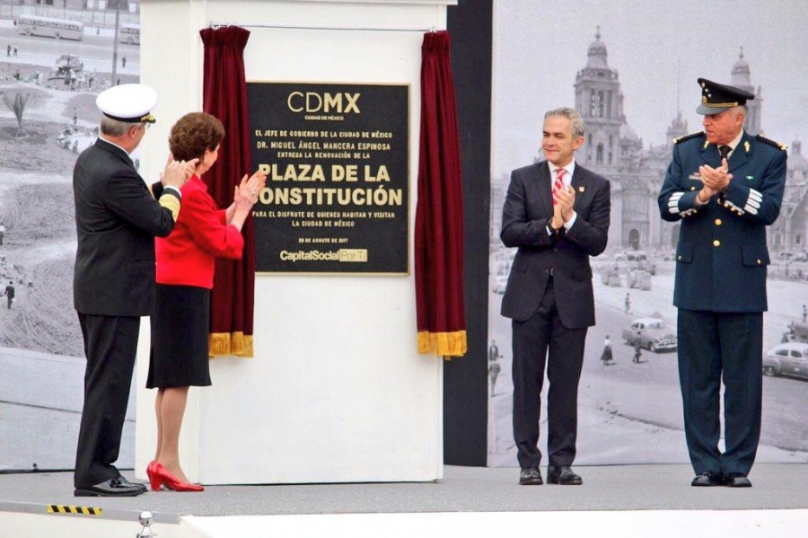 Inauguran la nueva plancha del Zócalo capitalino de la Cdmx