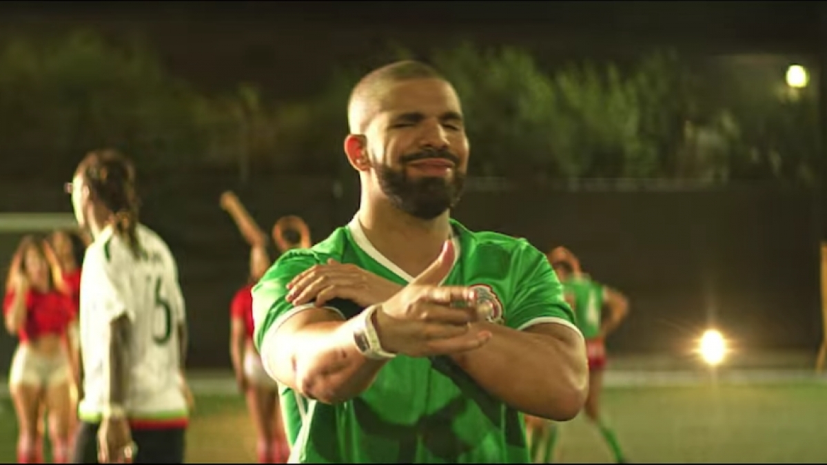 Drake, se puso la playera de la Selección