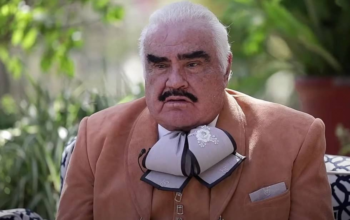 Vicente Fernández cumple 18 días en terapia intensiva, se mantiene estable