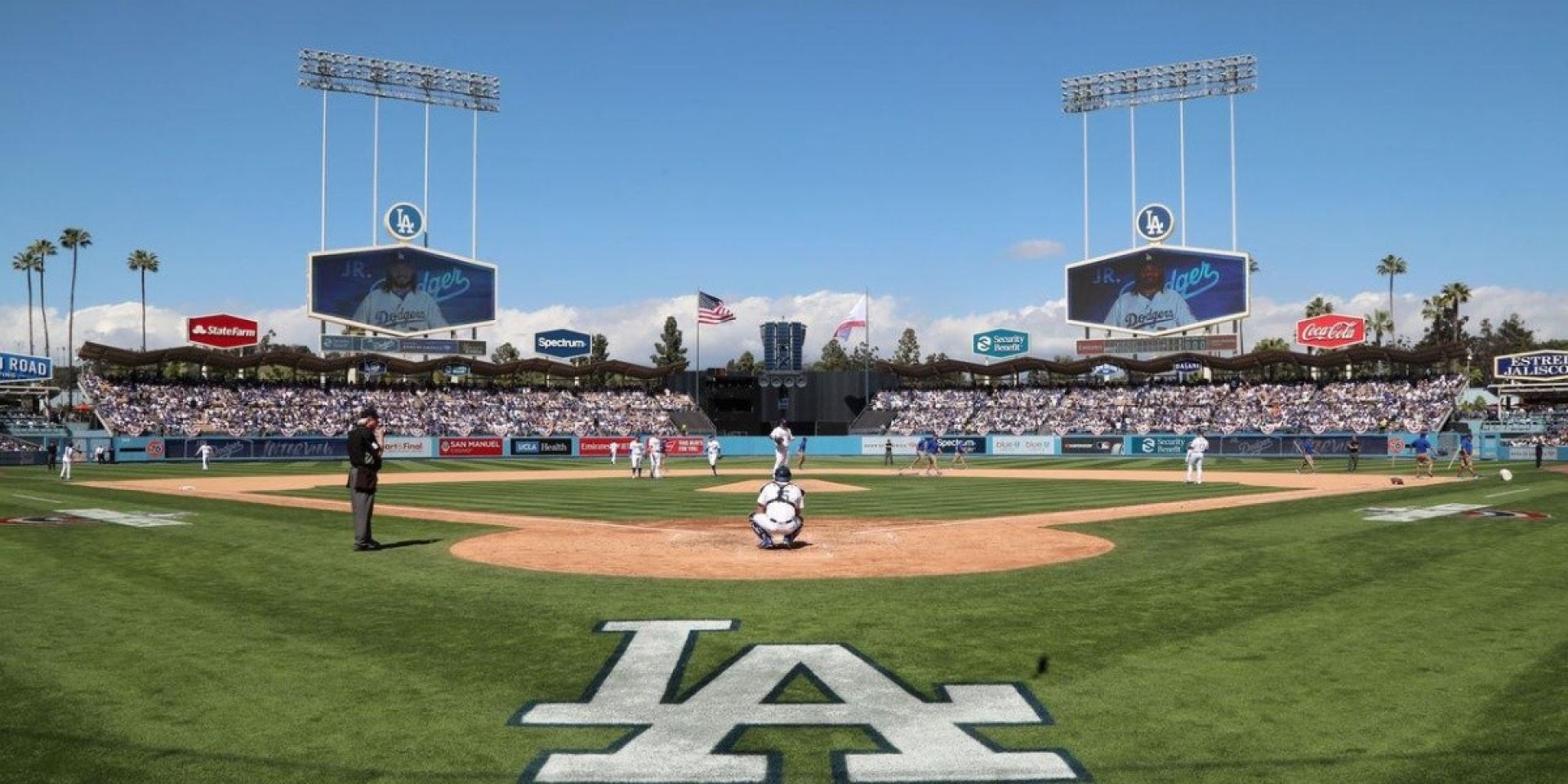 Estadio de los Dodgers serán centro de vacunación contra COVID-19
