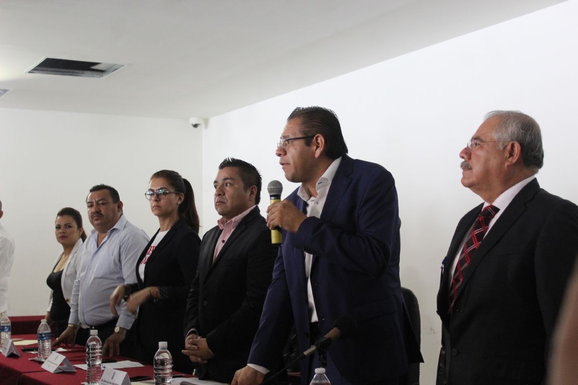 El Congreso busca el mecanismo para remover al fiscal general