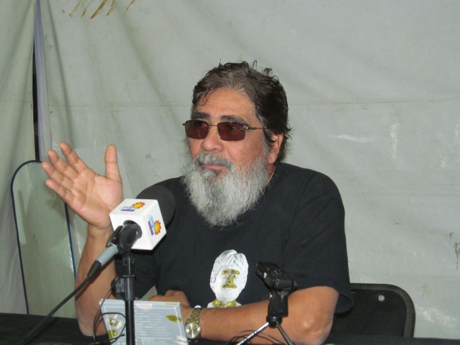 Exhorta Celso Piña a damnificados a exigir ayuda