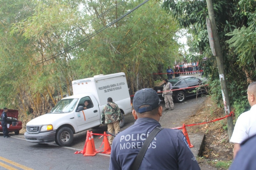 Acribillan a una mujer frente a su hijo