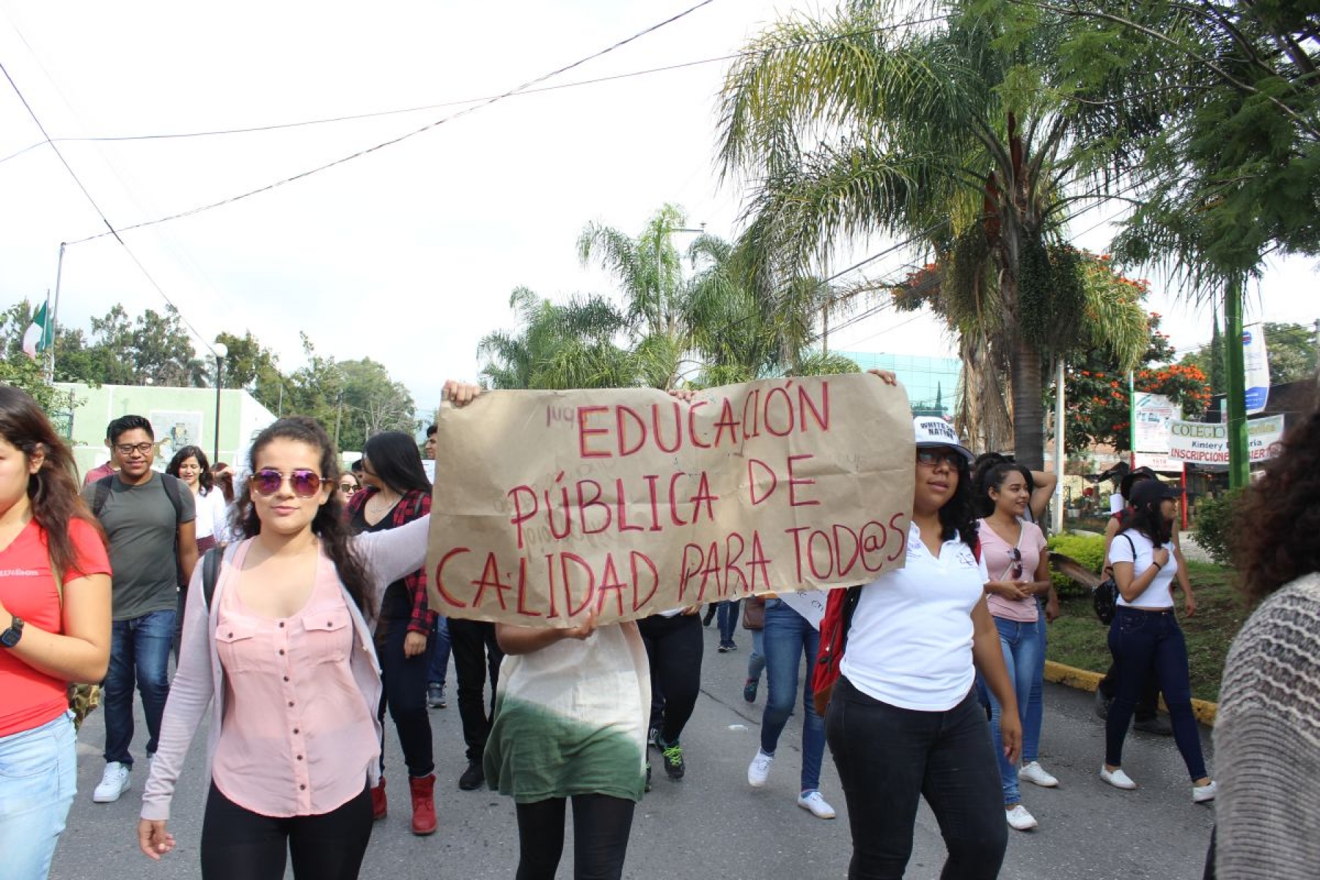 Mediante la firma de un compromiso de pago, el SITAUAEM levantaría la huelga
