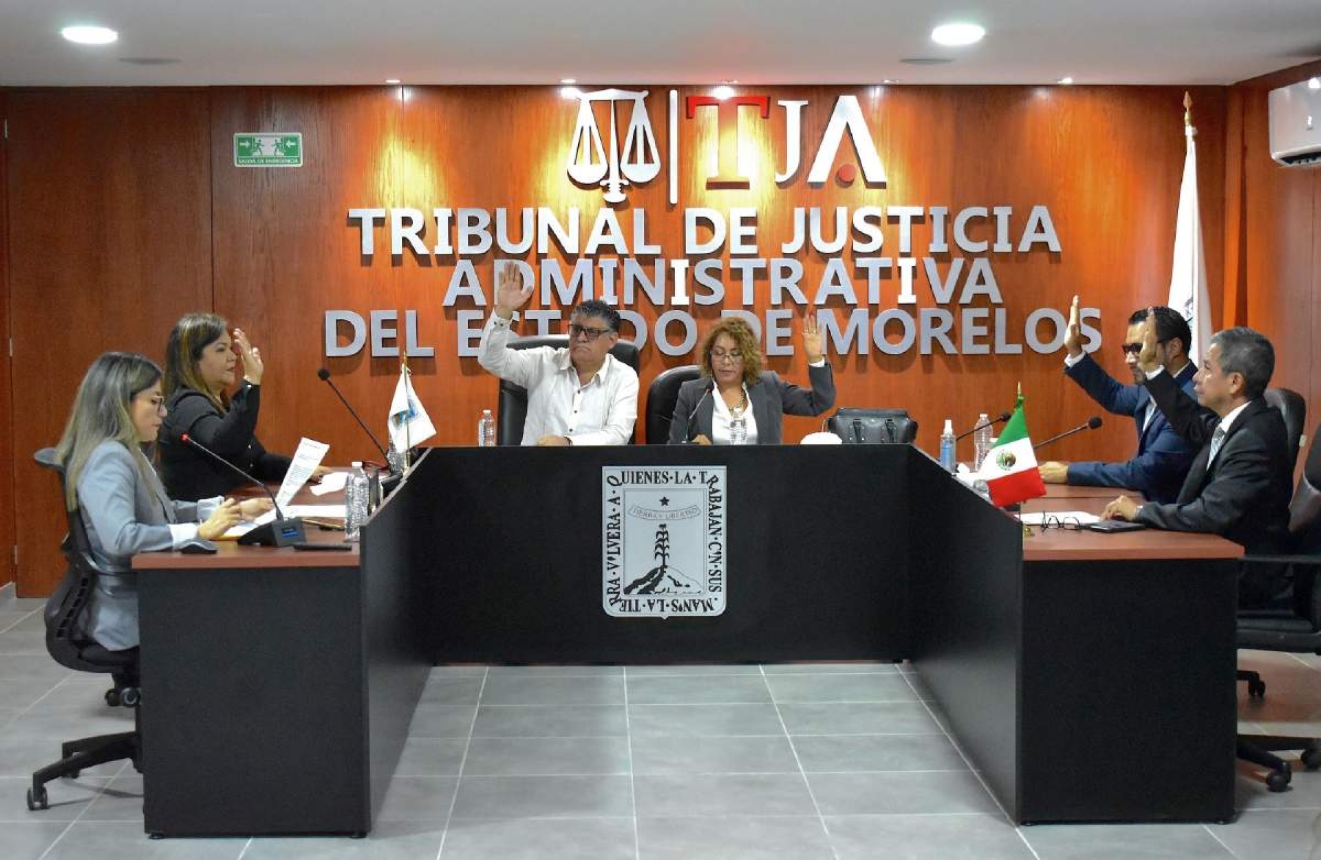 ¿Quién “chamaqueó” a la contralora?