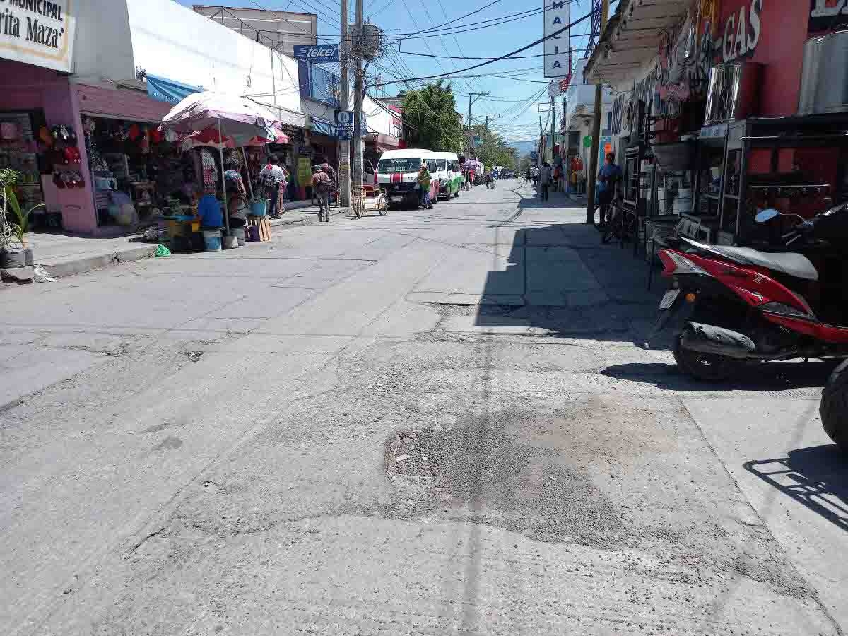 Vecinos de Jojutla niegan que se opongan a pavimentación de calle