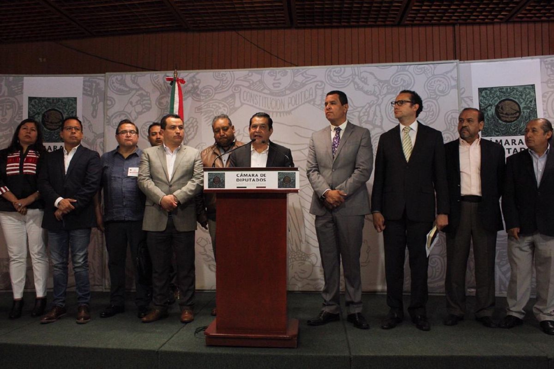 Alcaldes convocan a una convención nacional fiscal y hacendaria