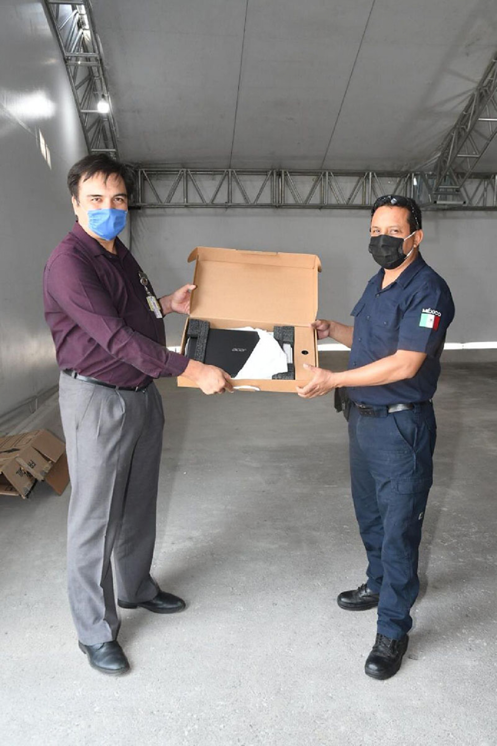 Entrega gobierno de Cuautla equipo de cómputo al hospital general de la ciudad
