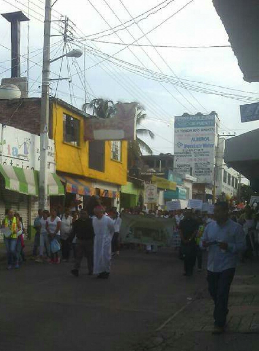 El obispo de la Diócesis de Cuernavaca llamó a las familias ixtlecas a no perder la fe