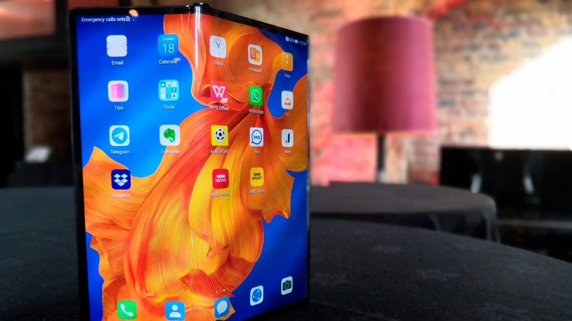 Huawei presenta Mate Xs, su nuevo smartphone plegable