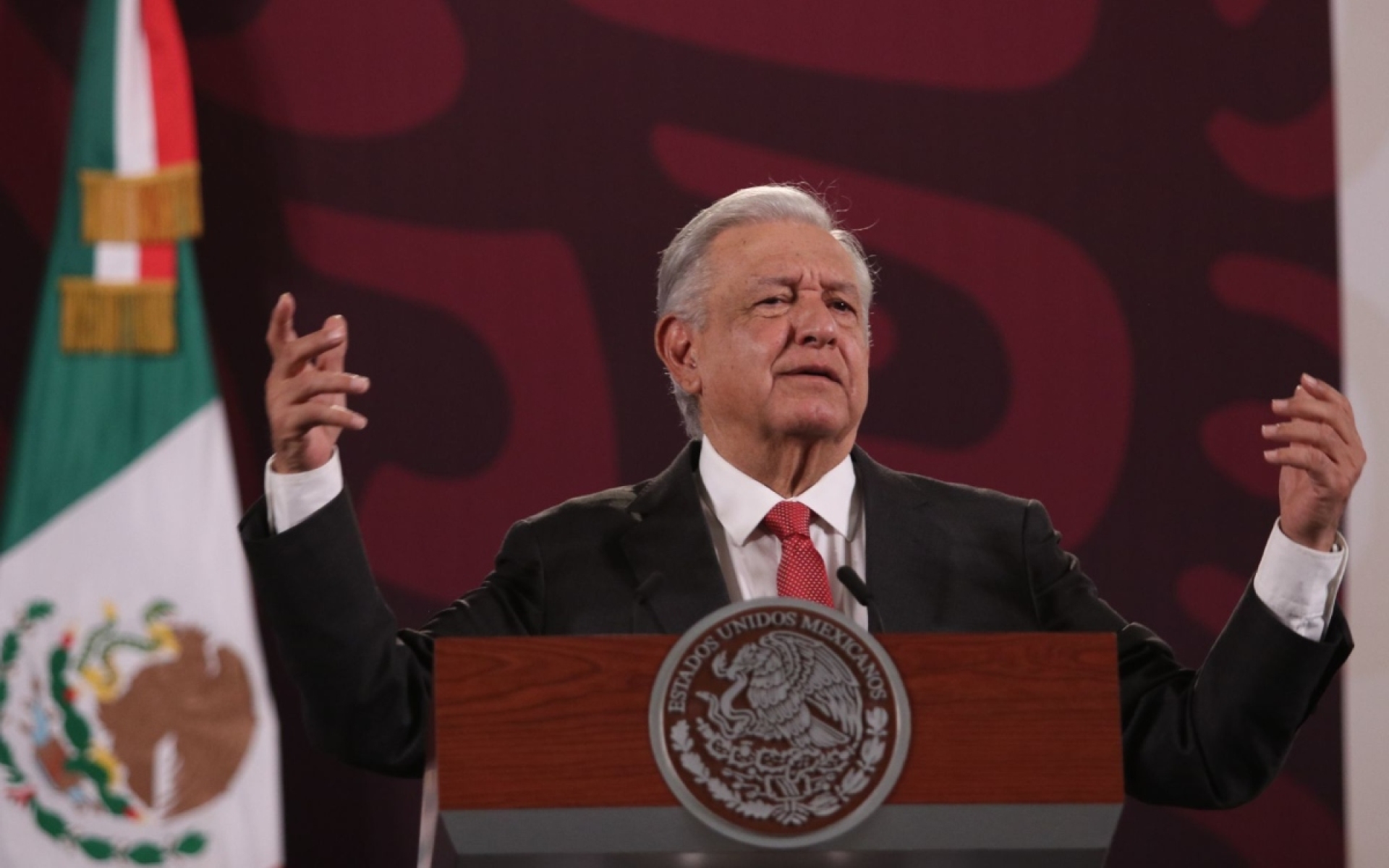 AMLO acusa a madres buscadoras de pertenecer al 'bloque conservador'