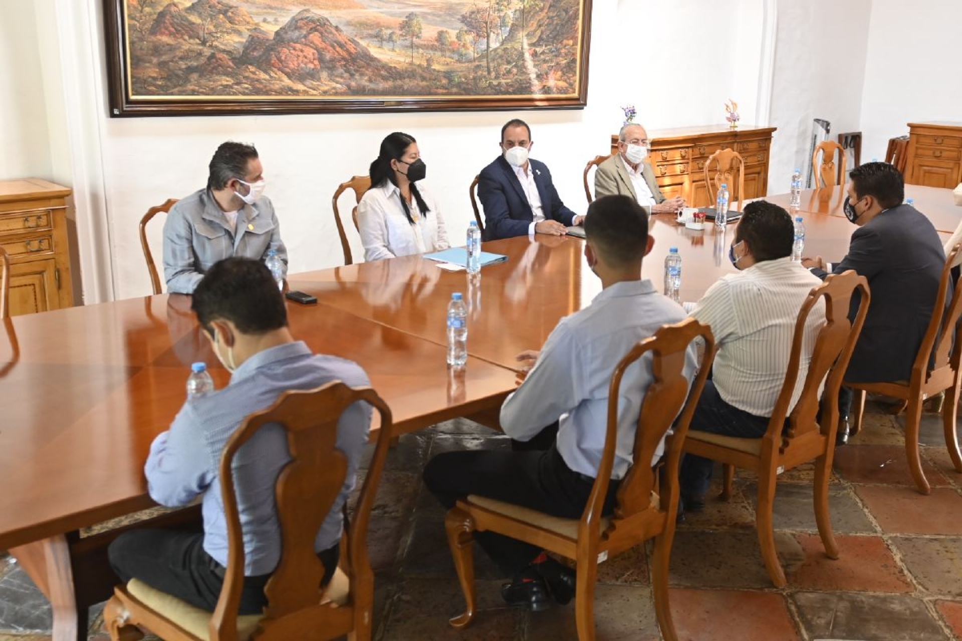 Muestra Cuauhtémoc Blanco disposición de trabajar a favor de la comunidad estudiantil de la UAEM