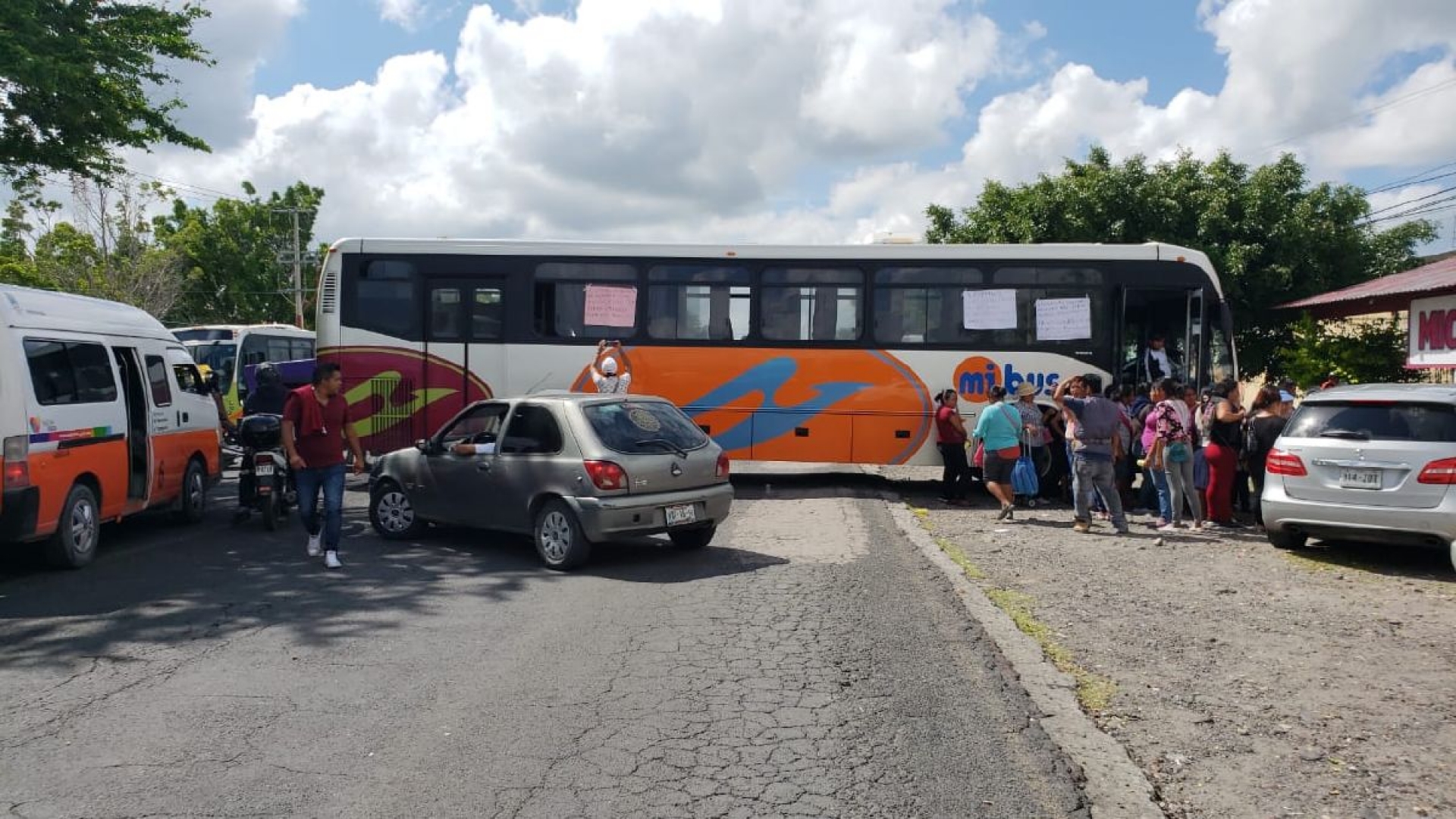 Reactivan familias de Xoxocotla reconstrucción de primaria dañada por el 19-S