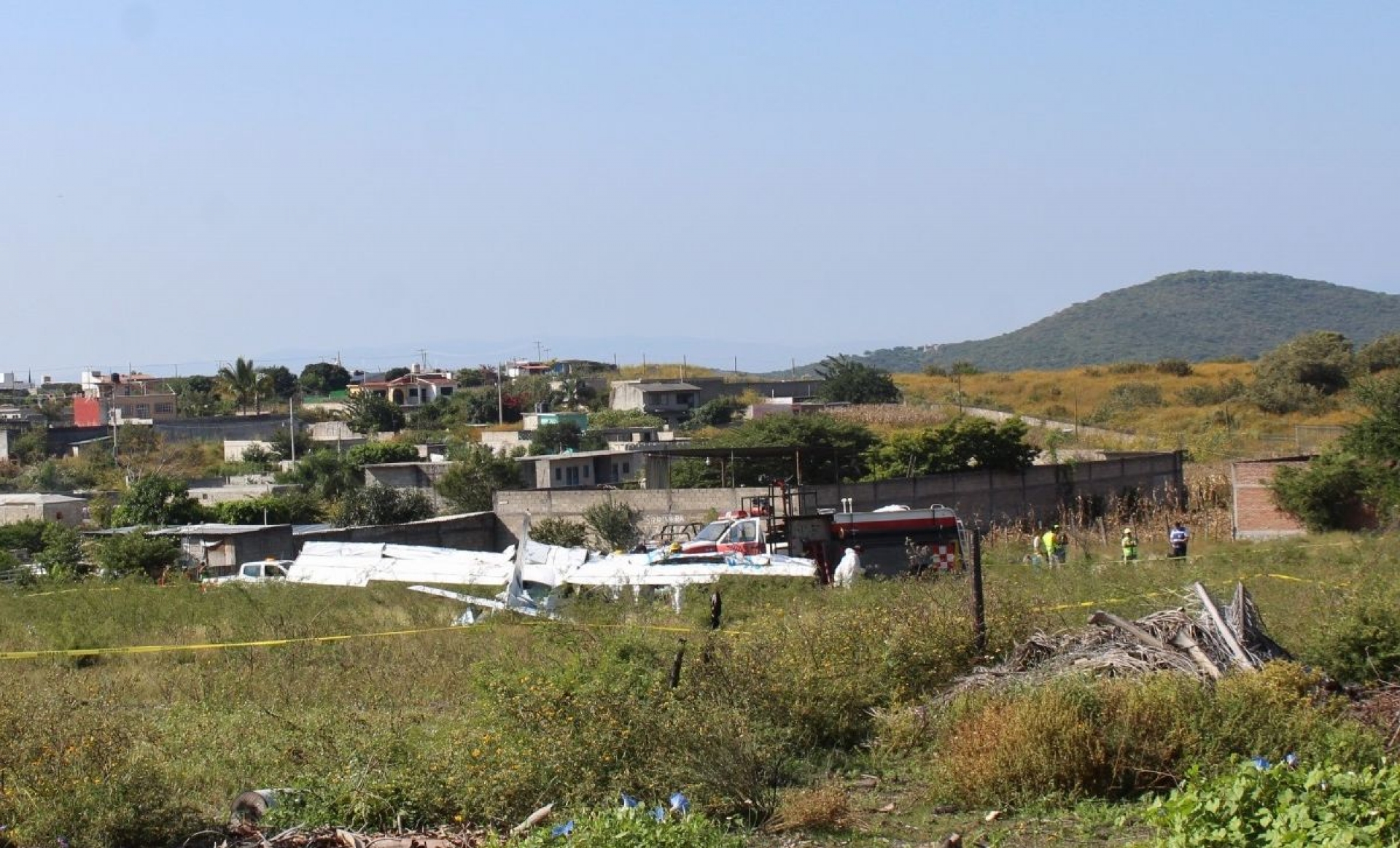 Desconocen causa del desplome de avioneta que dejó dos muertos