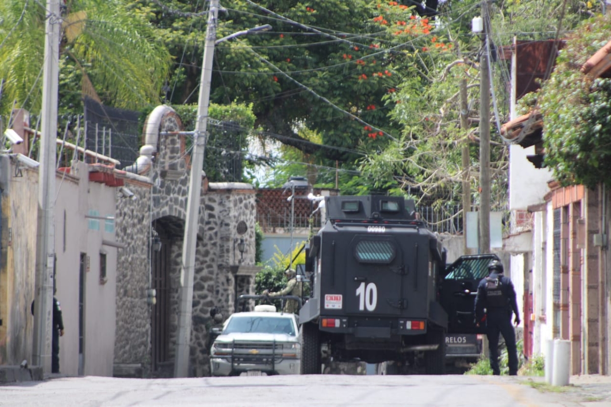 Trasladan policías al fiscal a la CDMX