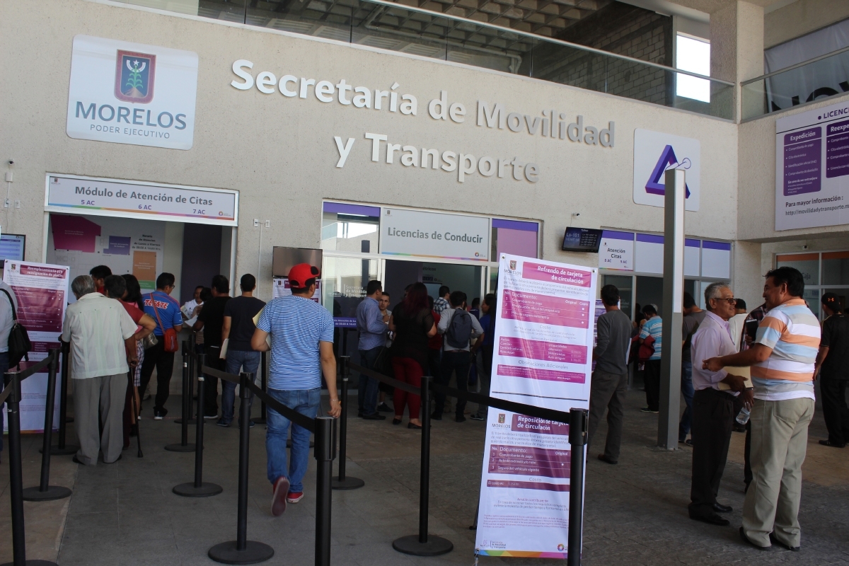 Debió consultarse reforma a ley del transporte: VLR