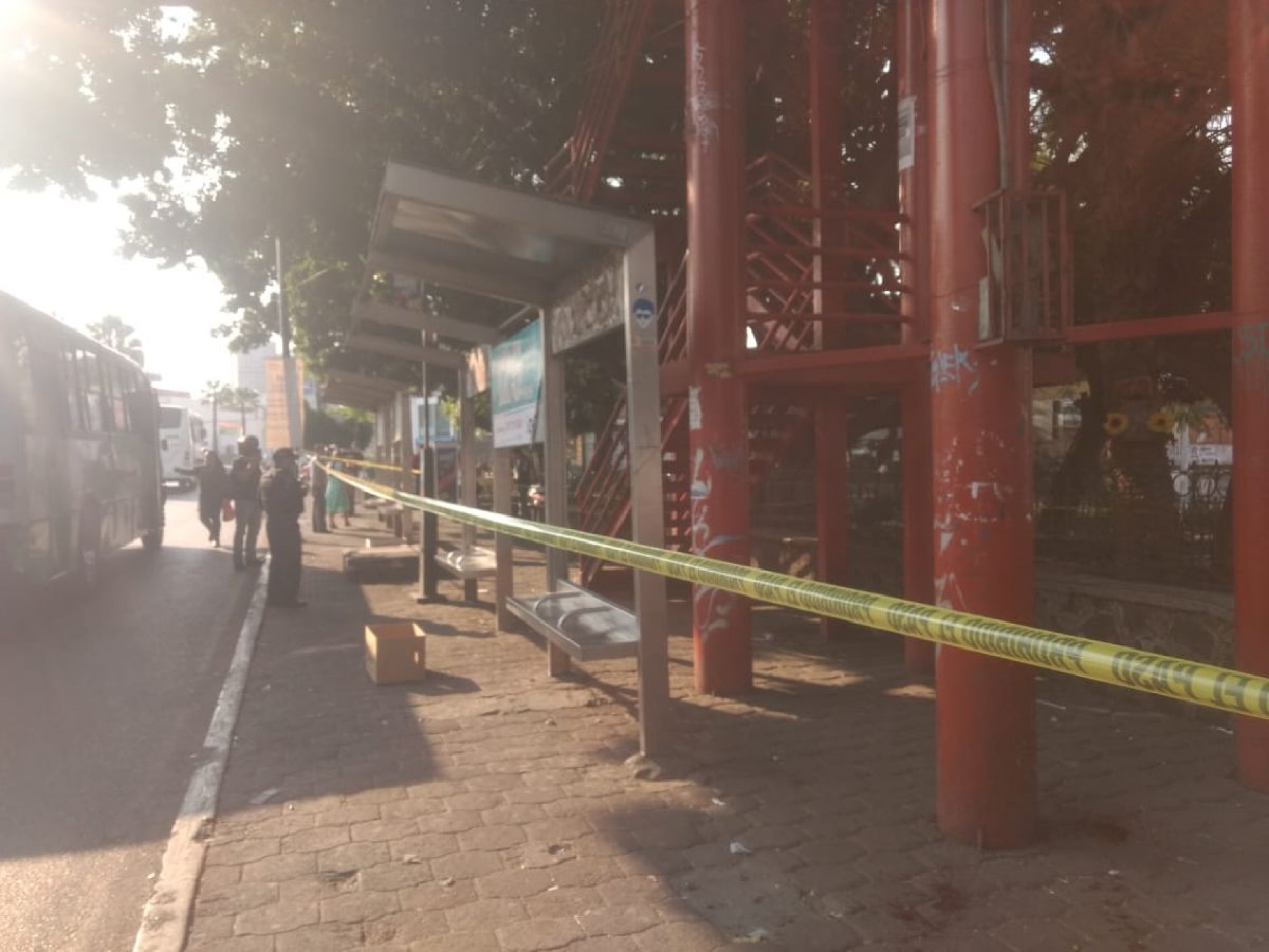 Delicadas, las tres personas heridas a tiros en La Luna