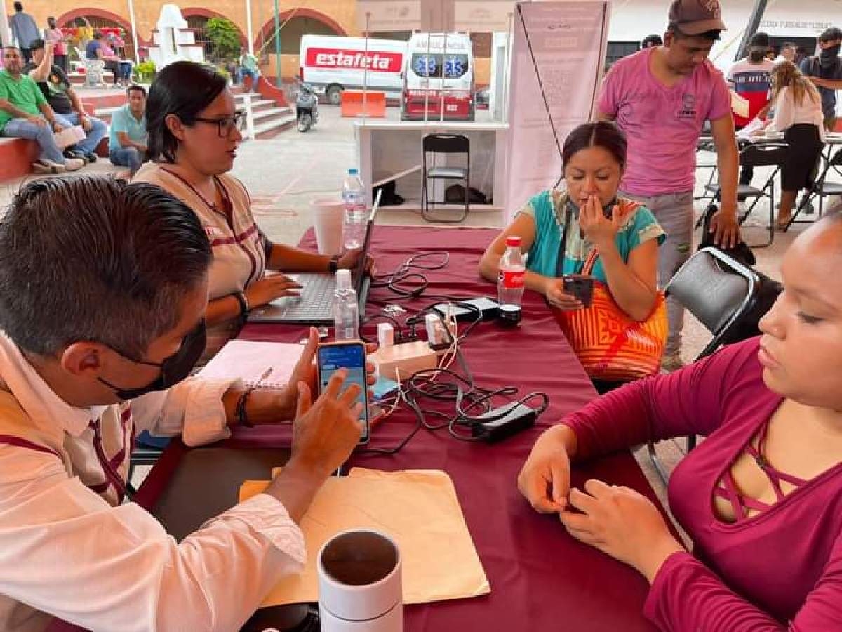 Realizan Feria del Empleo en Tetecala