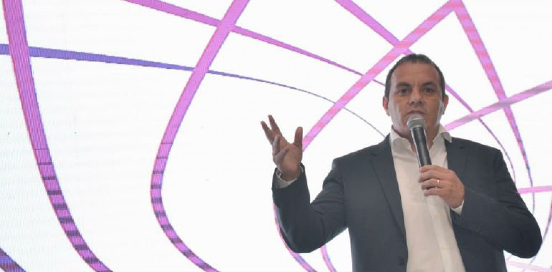 “Yo no estoy peleado con AMLO”, dice Cuauhtémoc Blanco y lo invita a su rendición de protesta en Morelos