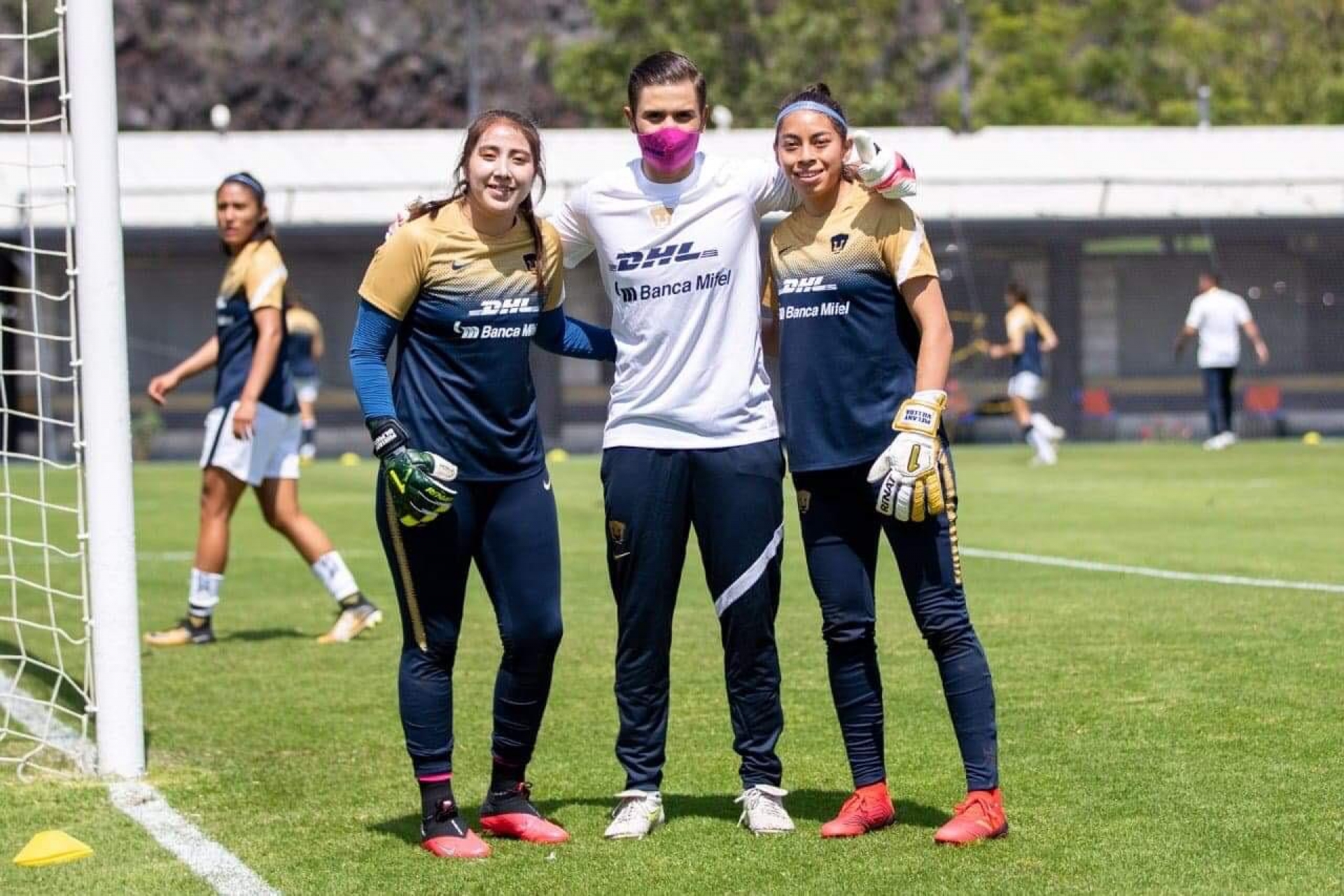 Leonardo Pérez destaca como entrenador de porteros de Pumas en Fuerzas Básicas