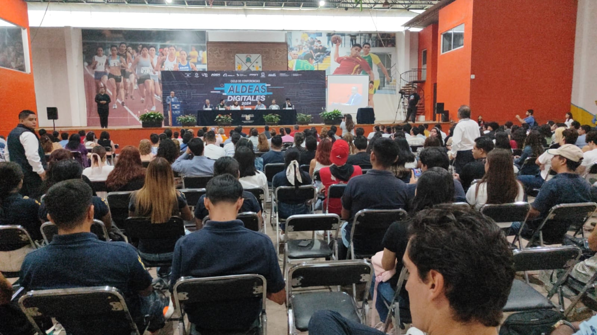 Llevan a cabo ciclo de conferencias 'Aldeas Digitales 2024' en la UAEM