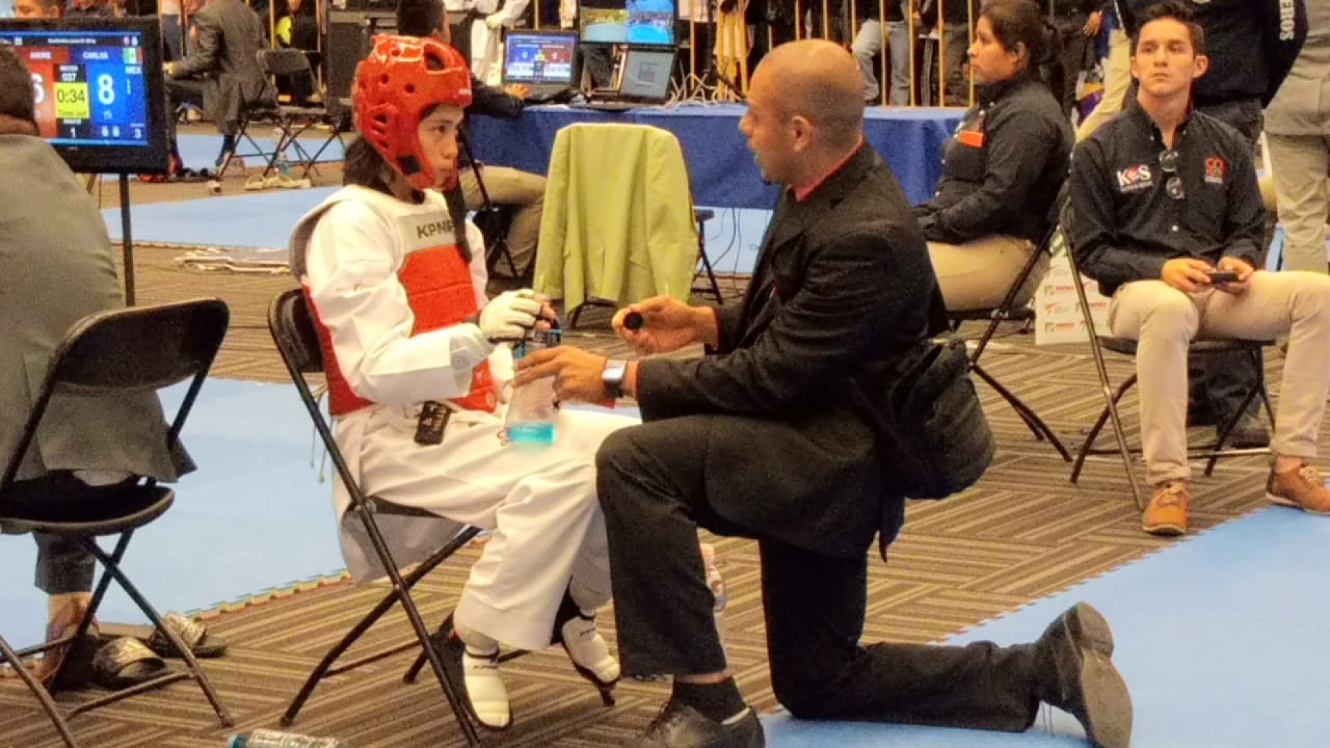 Dahana González y Nelly Jara suben al pódium en el Campeonato Nacional Jr. de Taekwondo