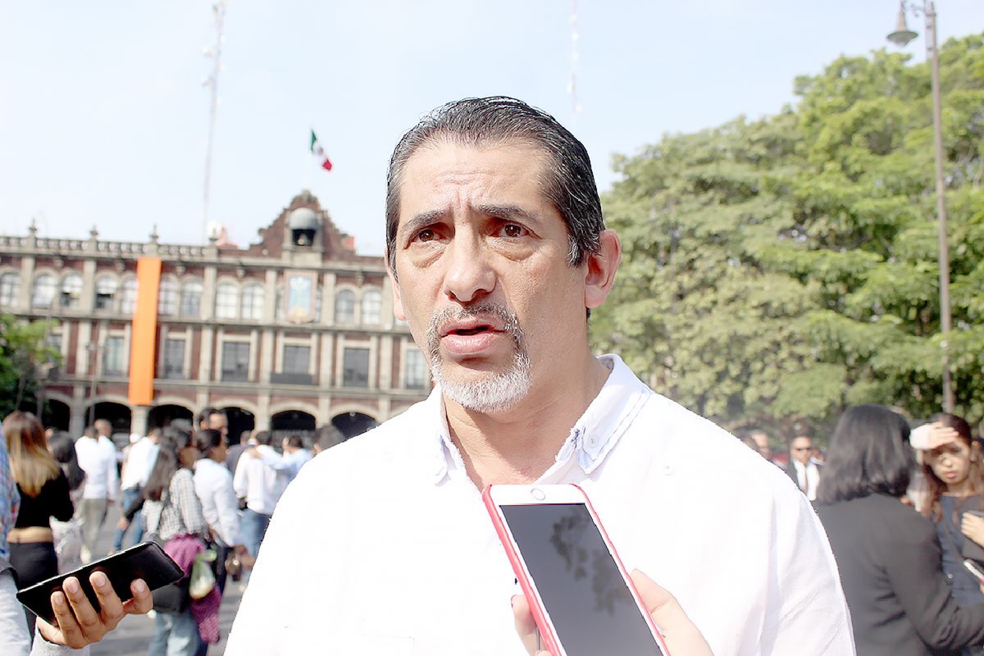 Buscan recursos para aguinaldo de trabajadores de Servicios de Salud