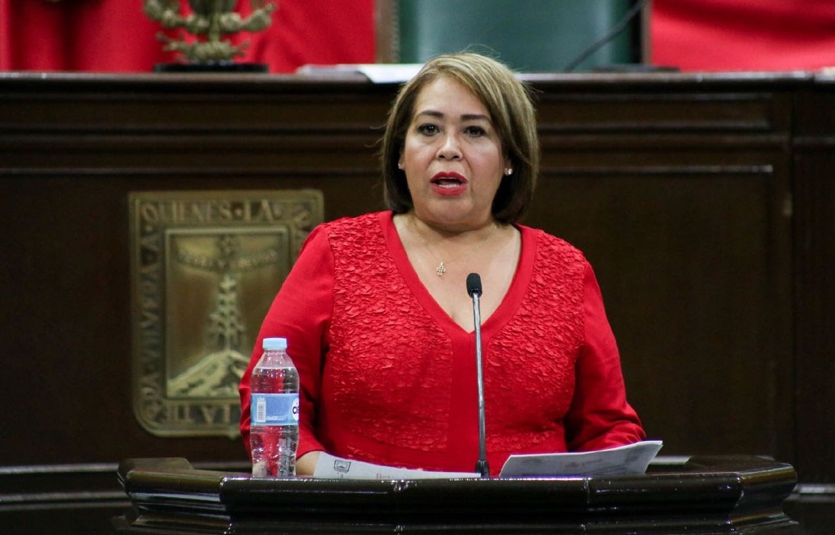 Proponen reforma para permitir a jóvenes de 18 años ocupar cargos públicos