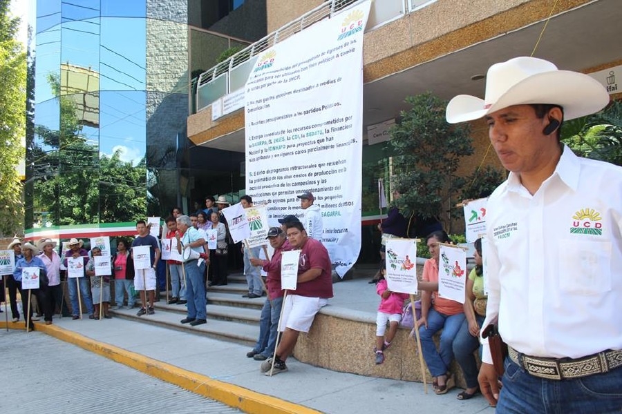 Siguen las protestas de agricultores contra recorte presupuestal