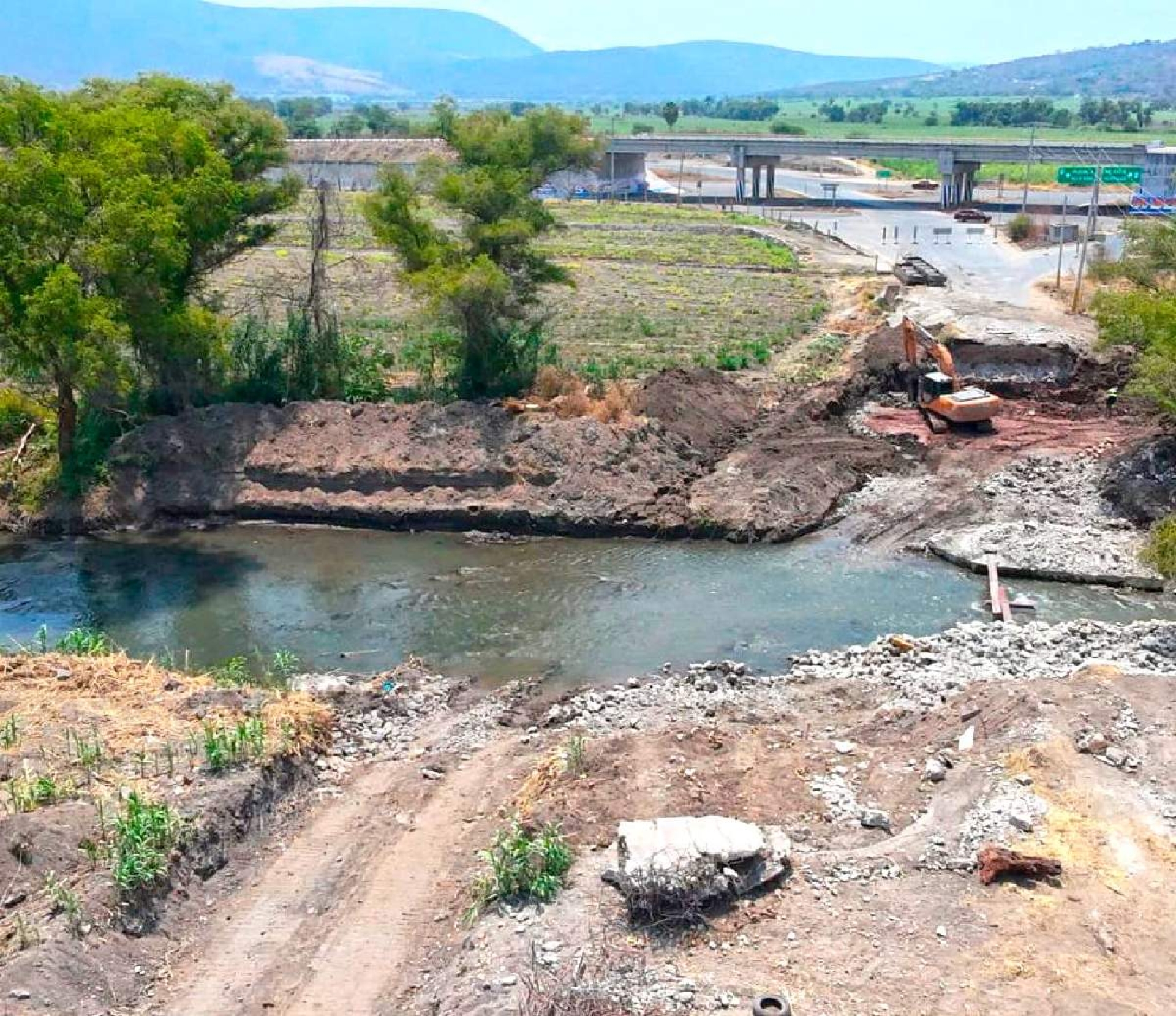 Dan a conocer alternativas viales tras demolición de puente en Jojutla