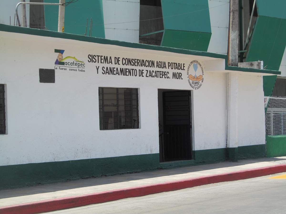Viejos y colapsados, los drenajes en Zacatepec