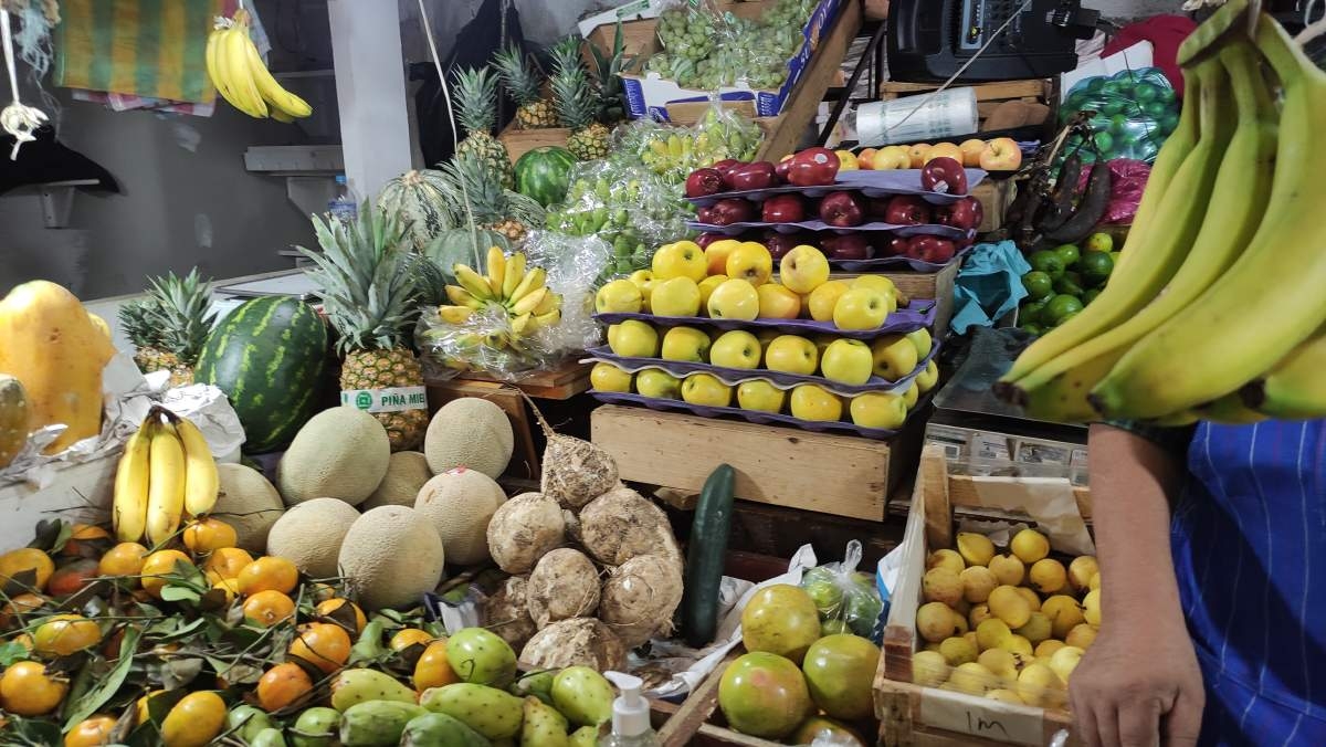 “La gente ya no compra fruta como antes”