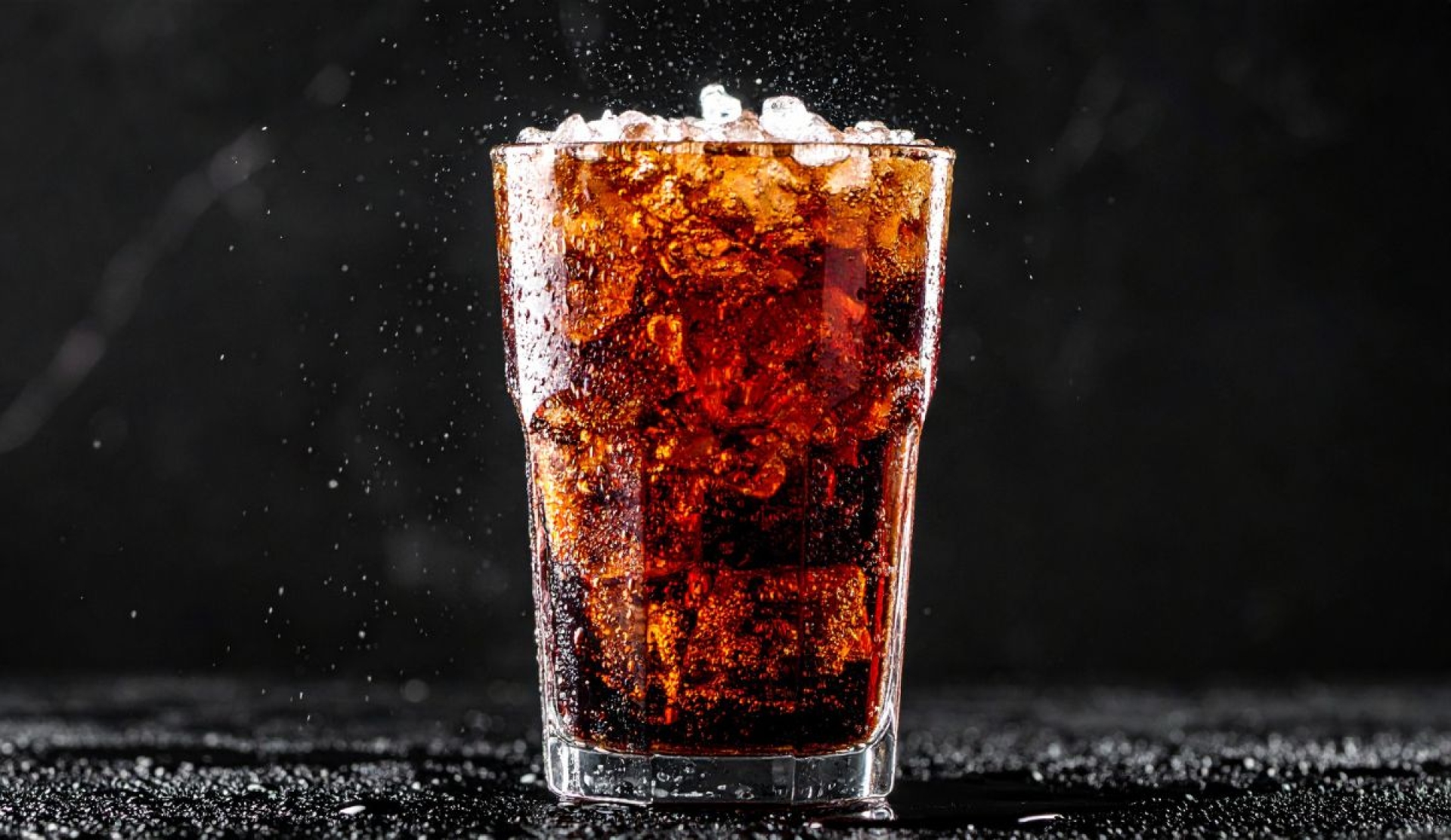 ¿Qué ocurre si consumes refresco negro todos los días?