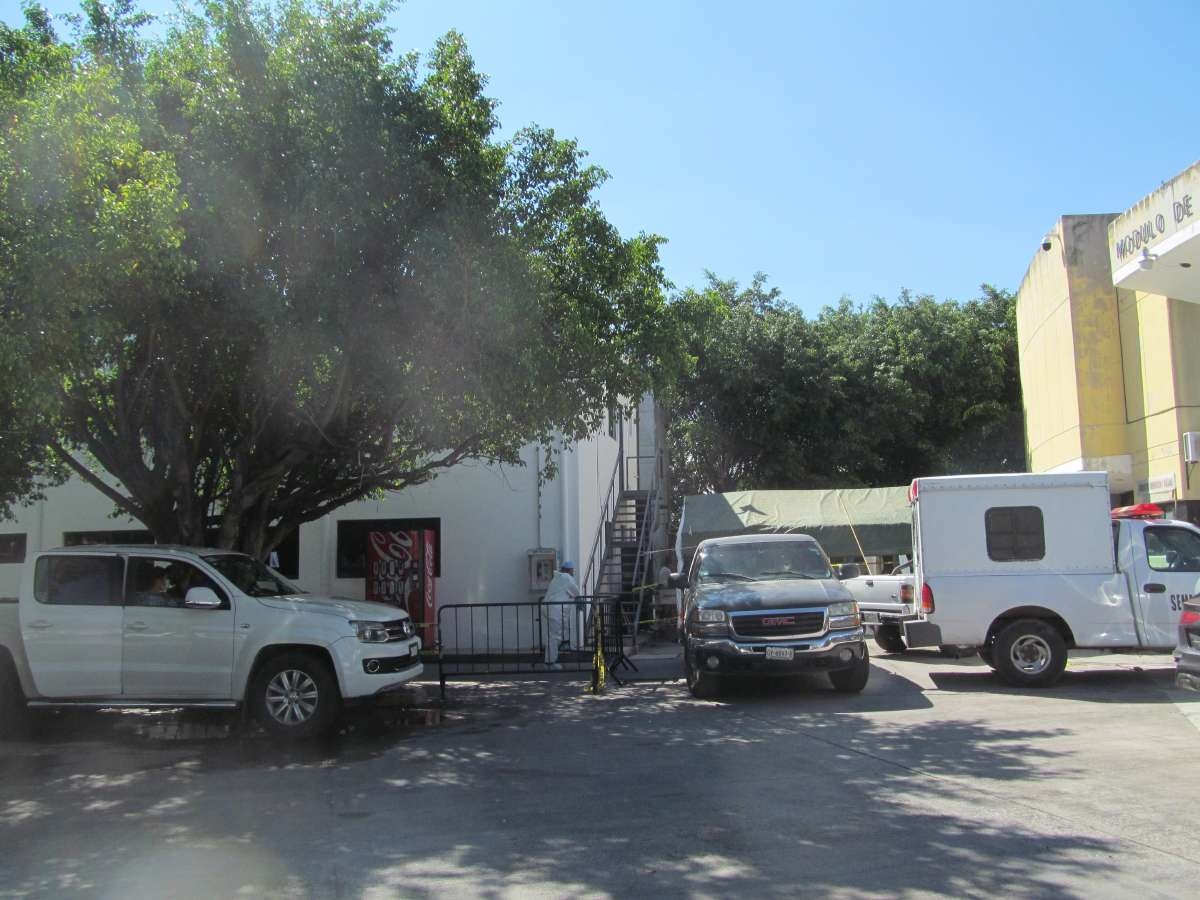 Inicia segunda semana de exhumación de cuerpos en Semefo de Jojutla