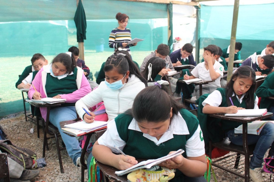 El lunes, 200 escuelas públicas seguirán en sedes provisionales