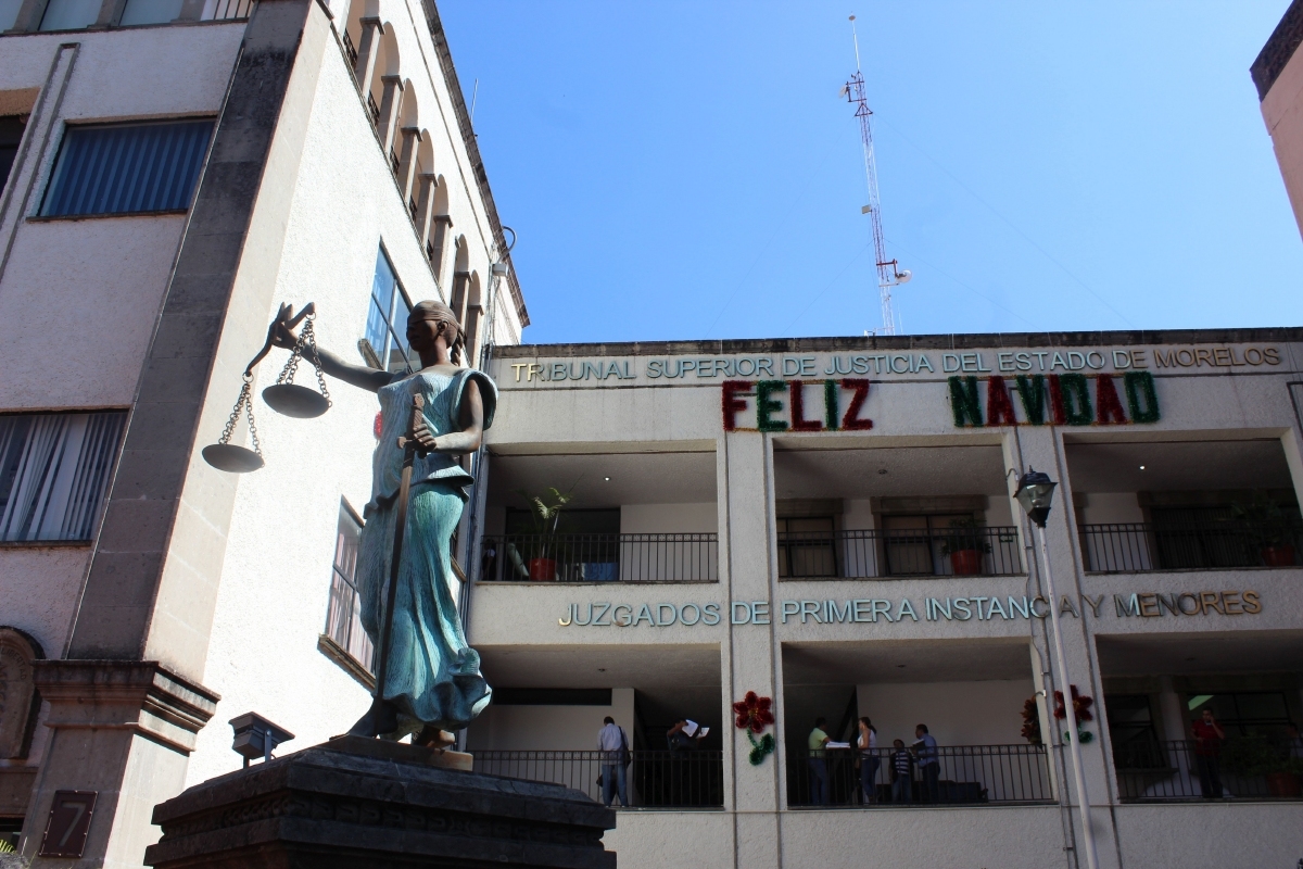 El nuevo sistema de justicia, entrampado: abogados